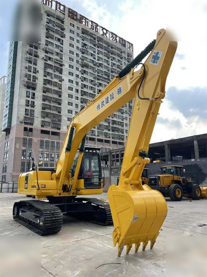 KOMATSU PC220-8 - Crawler excavator: picture 4 KOMATSU PC220-8 - Crawler excavator: picture 4
