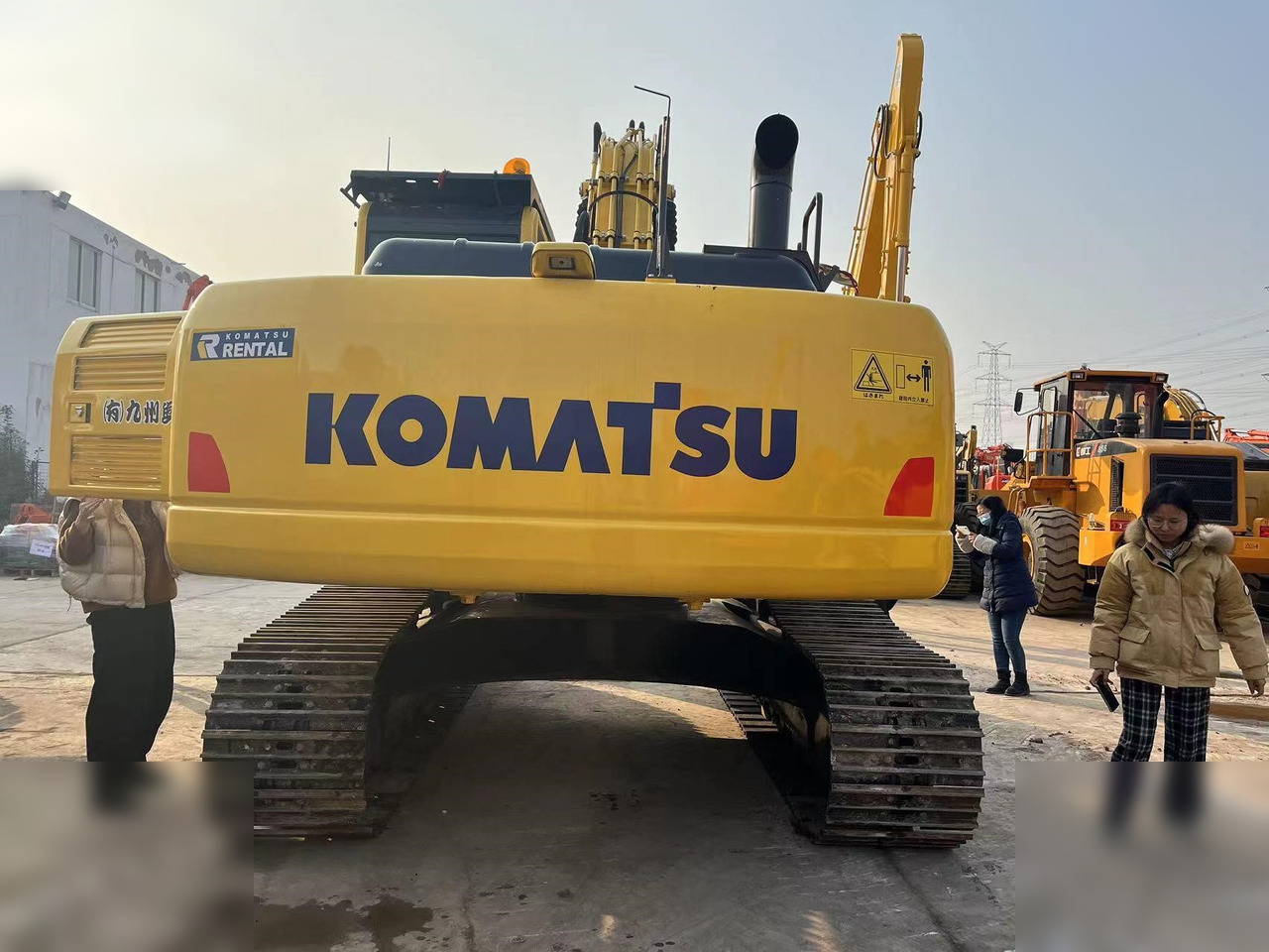KOMATSU PC220-8M0 - Crawler excavator: picture 4 KOMATSU PC220-8M0 - Crawler excavator: picture 4