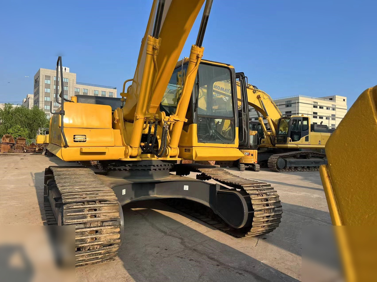 KOMATSU PC350-7 - Crawler excavator: picture 5 KOMATSU PC350-7 - Crawler excavator: picture 5