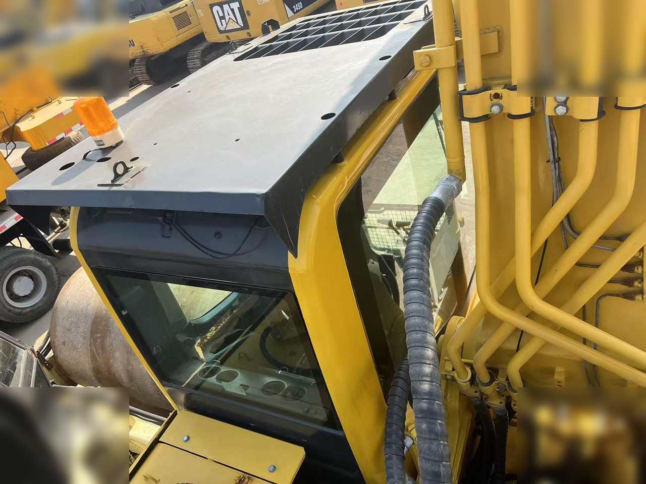 KOMATSU PC400-8R - Crawler excavator: picture 5 KOMATSU PC400-8R - Crawler excavator: picture 5