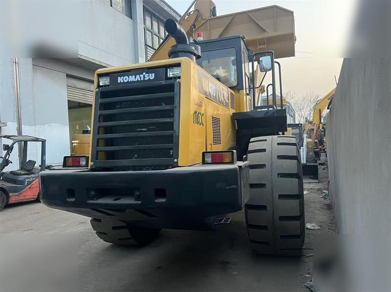 KOMATSU WA470-3 - Wheel loader: picture 4 KOMATSU WA470-3 - Wheel loader: picture 4