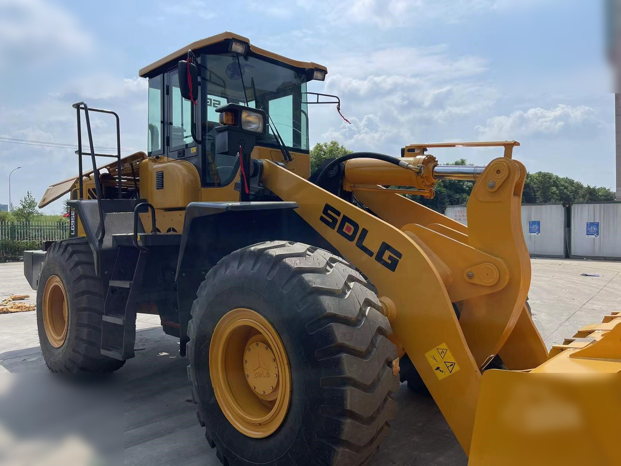 SDLG LG956L - Wheel loader: picture 3 SDLG LG956L - Wheel loader: picture 3