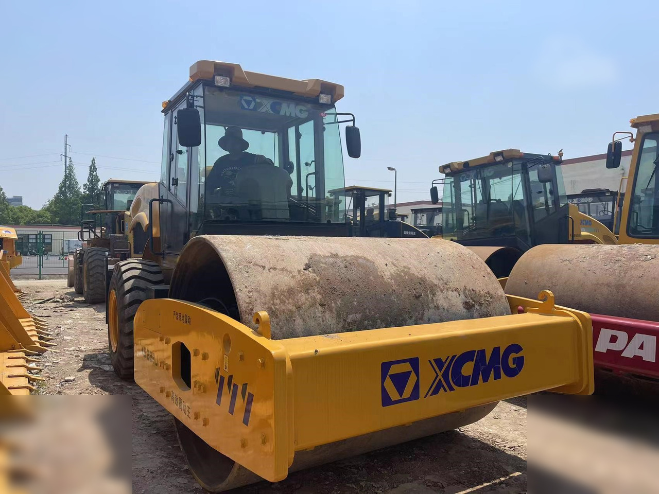 XCMG XS223J - Roller: picture 3 XCMG XS223J - Roller: picture 3
