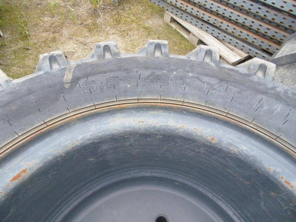 Däck + Fälg Passande Take-Job TB295  - Wheel and tire package for Construction machinery: picture 1 Däck + Fälg Passande Take-Job TB295  - Wheel and tire package for Construction machinery: picture 1