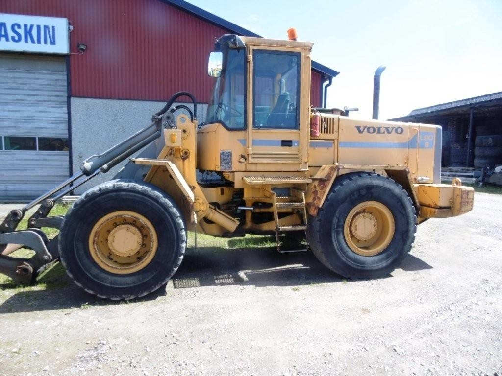 Volvo L90B - Wheel loader: picture 1 Volvo L90B - Wheel loader: picture 1