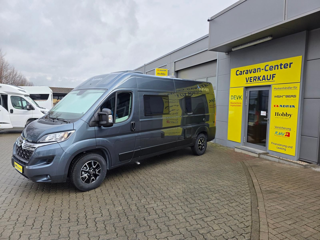 Clever Celebration 600*121kW*SCHWENKBAD*SEASON SALE* - Camper van: picture 4 Clever Celebration 600*121kW*SCHWENKBAD*SEASON SALE* - Camper van: picture 4