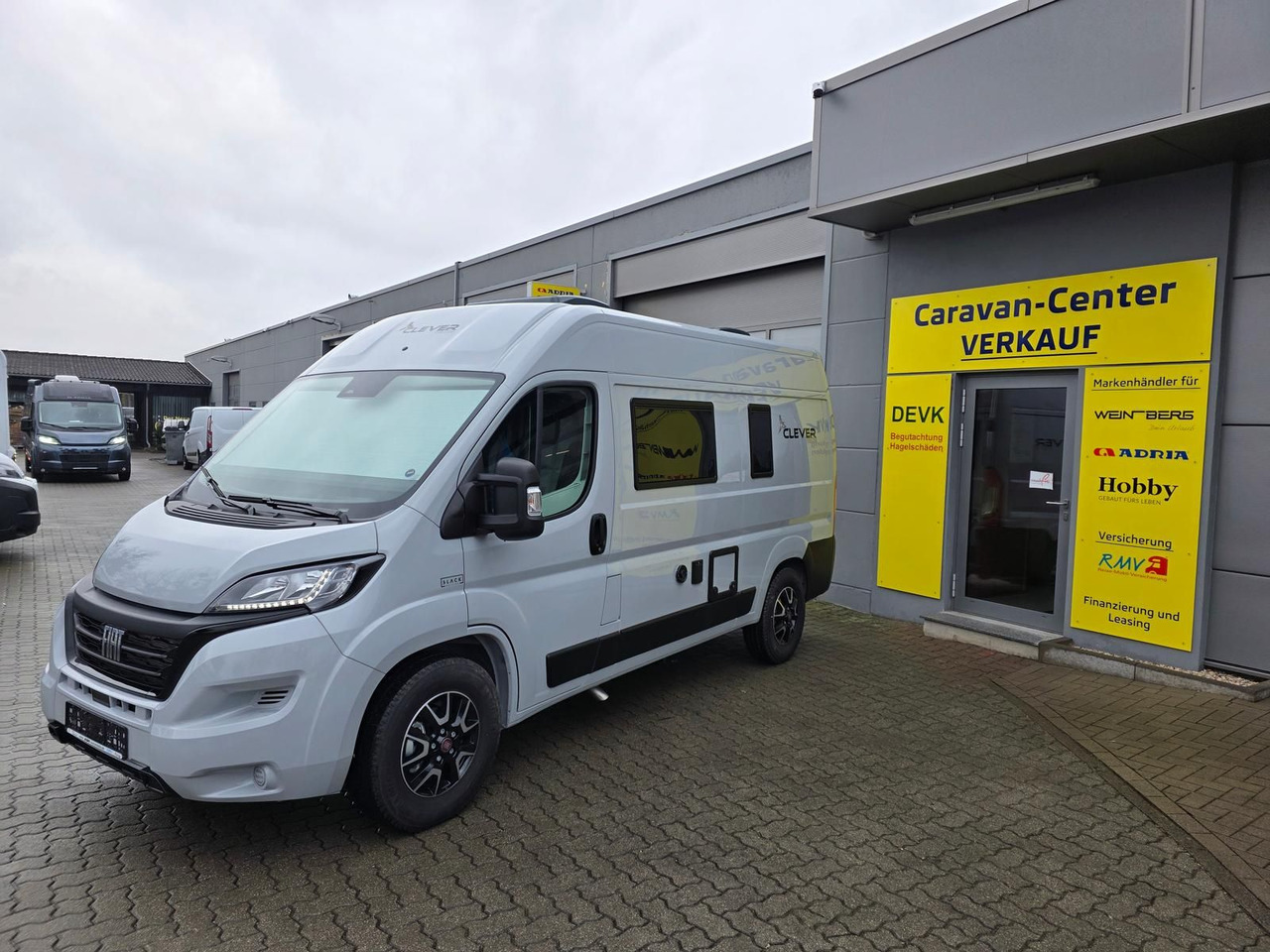Clever Tour 540*BLACK EDITION*"SEASON SALE"*SOFORT* - Camper van: picture 4 Clever Tour 540*BLACK EDITION*"SEASON SALE"*SOFORT* - Camper van: picture 4