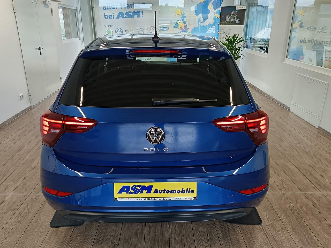 Volkswagen Polo Life 1.0 TSI 70kW DSG*LED*ACC*R-KAM*DAB*PDC - Car: picture 5 Volkswagen Polo Life 1.0 TSI 70kW DSG*LED*ACC*R-KAM*DAB*PDC - Car: picture 5