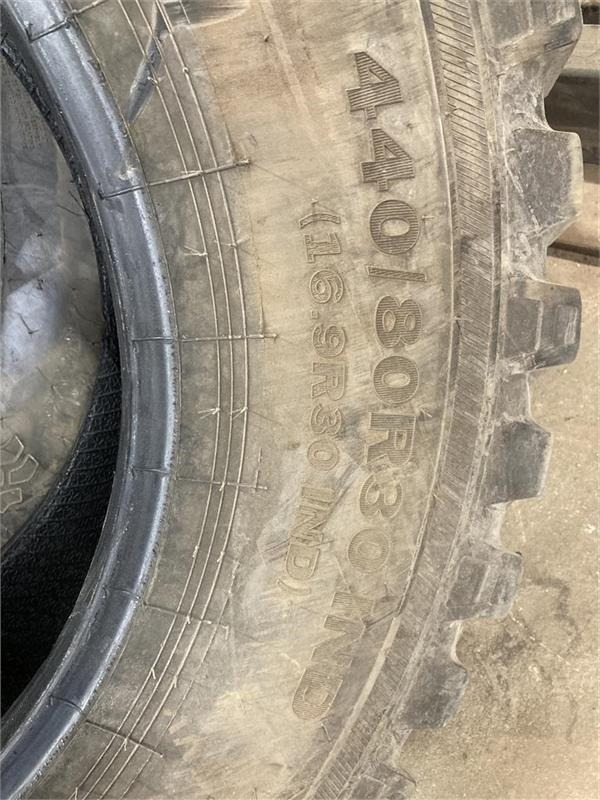 Alliance 16.9 R30 IND 440/80R30 MULTIUSE 550 - Tire for Utility/ Special vehicle: picture 2 Alliance 16.9 R30 IND 440/80R30 MULTIUSE 550 - Tire for Utility/ Special vehicle: picture 2