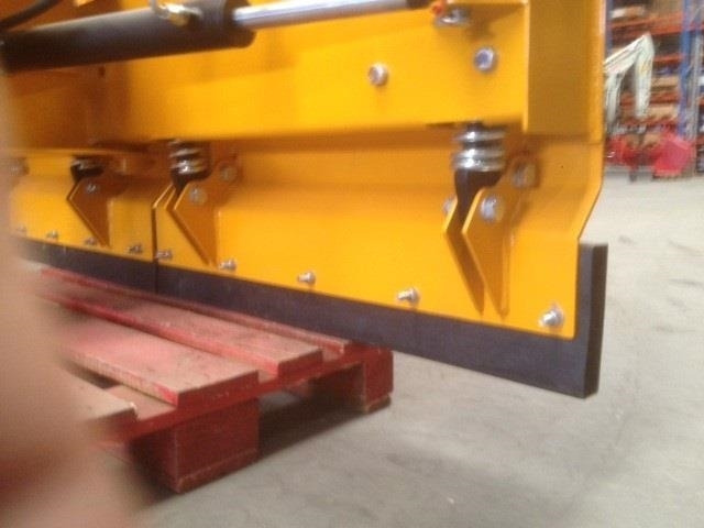JST MS-200 Sneplov  - Snow plough for Agricultural machinery: picture 3 JST MS-200 Sneplov  - Snow plough for Agricultural machinery: picture 3