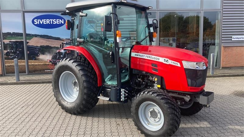 Massey Ferguson 1765 M HC - Municipal tractor: picture 1 Massey Ferguson 1765 M HC - Municipal tractor: picture 1