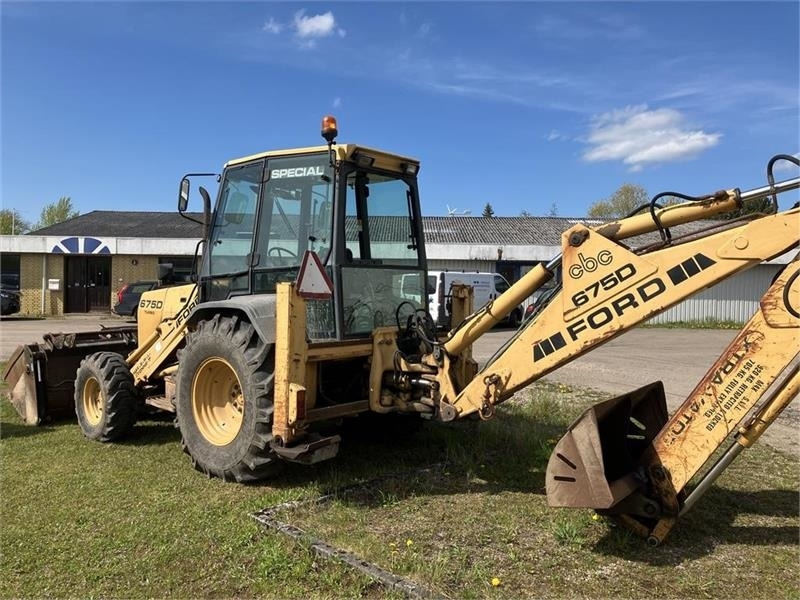 New Holland 675D - Backhoe loader: picture 3 New Holland 675D - Backhoe loader: picture 3