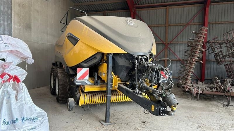 New Holland BB 1290 RC HD - Square baler: picture 2 New Holland BB 1290 RC HD - Square baler: picture 2