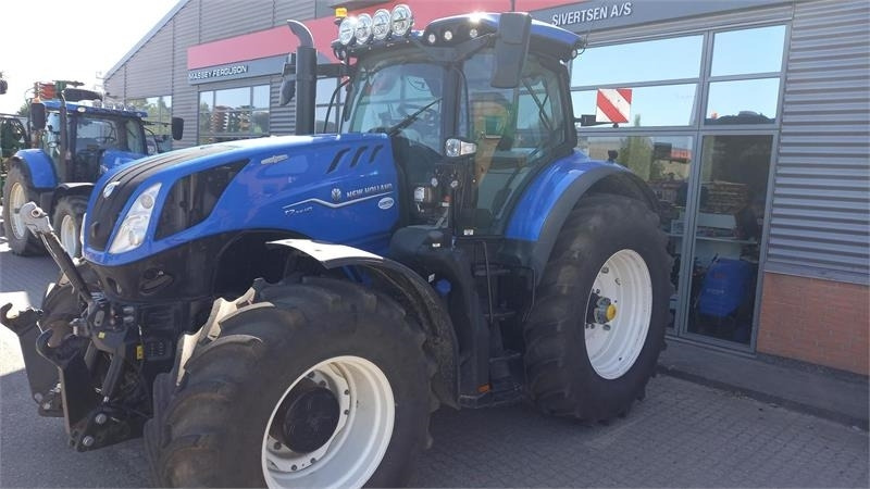 New Holland T7.315 HD  - Farm tractor: picture 1 New Holland T7.315 HD  - Farm tractor: picture 1