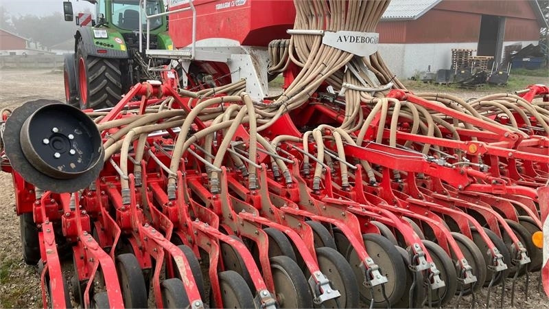 Seed drill Pöttinger Terrasem C6 Fertilizer: picture 6
