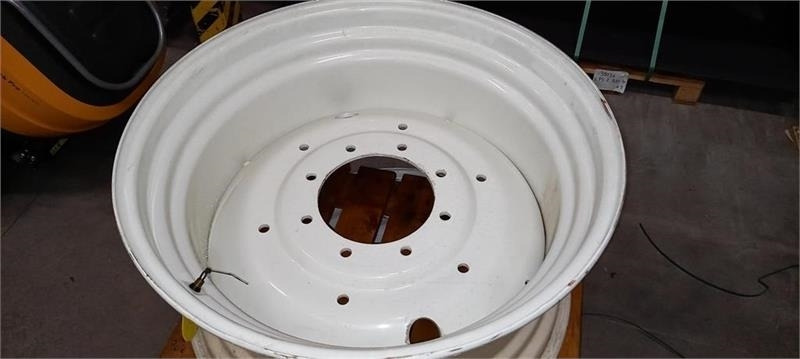 Titan Svejste fælge............ 15x30 - Rim for Agricultural machinery: picture 1 Titan Svejste fælge............ 15x30 - Rim for Agricultural machinery: picture 1
