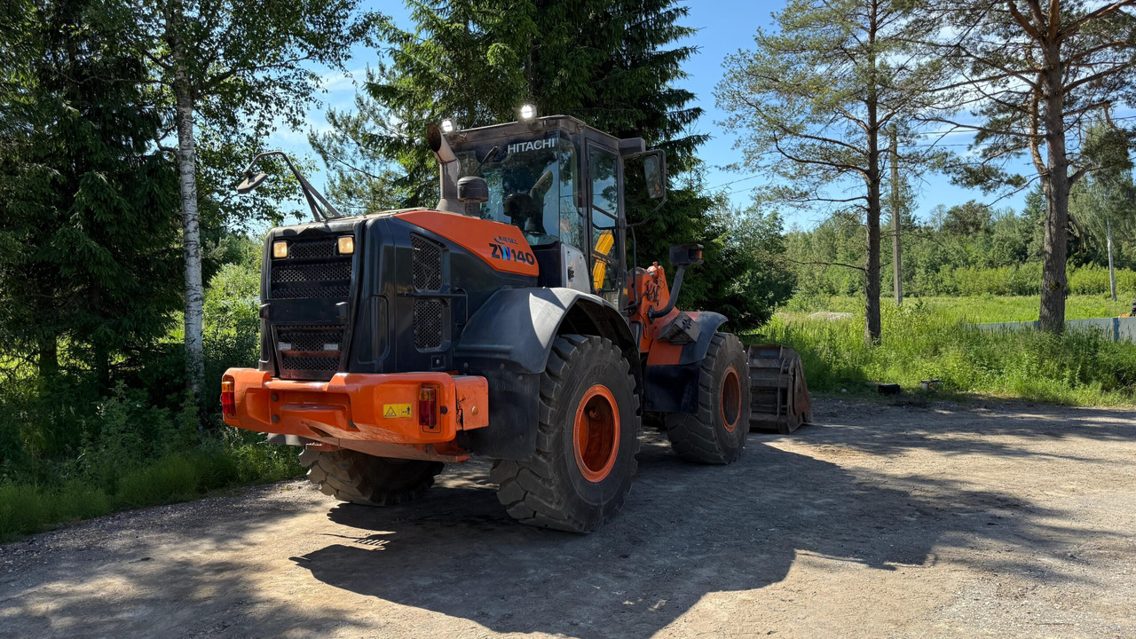 Hitachi ZW140 - Wheel loader: picture 4 Hitachi ZW140 - Wheel loader: picture 4