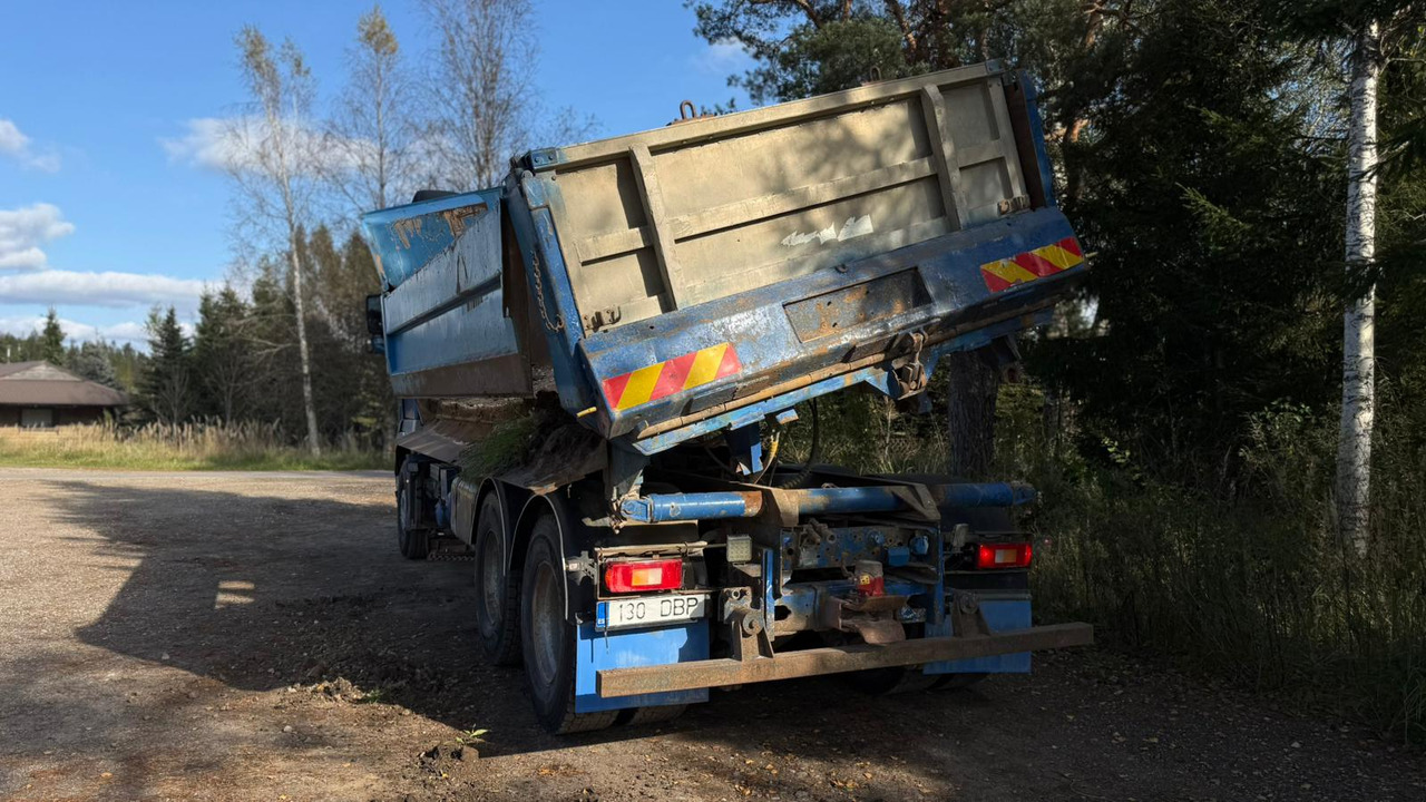 VOLVO FH12 - Tipper: picture 5 VOLVO FH12 - Tipper: picture 5
