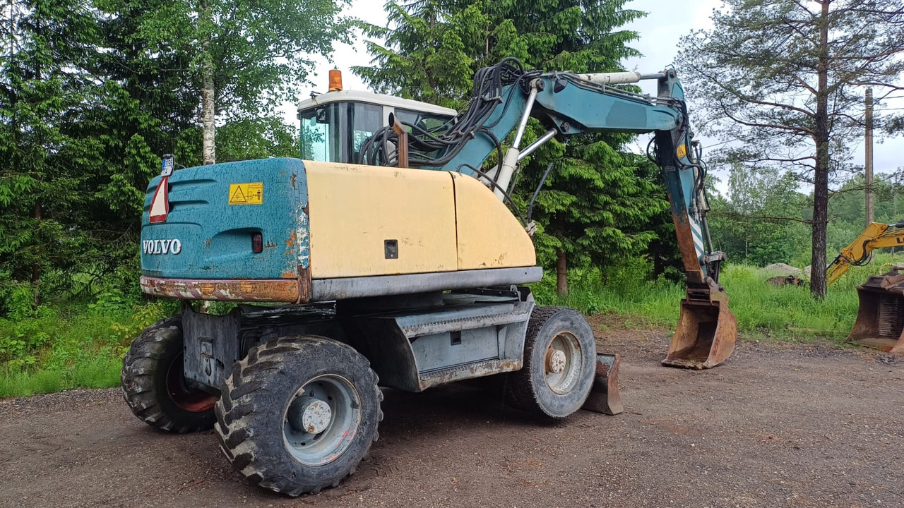Volvo EW140 - Wheel excavator: picture 4 Volvo EW140 - Wheel excavator: picture 4