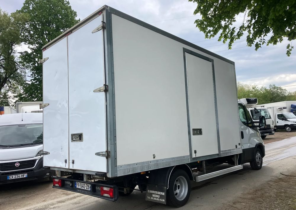 Iveco DAILY 35C16 kontener kurierka 3.0 silnik - Closed box van: picture 3 Iveco DAILY 35C16 kontener kurierka 3.0 silnik - Closed box van: picture 3