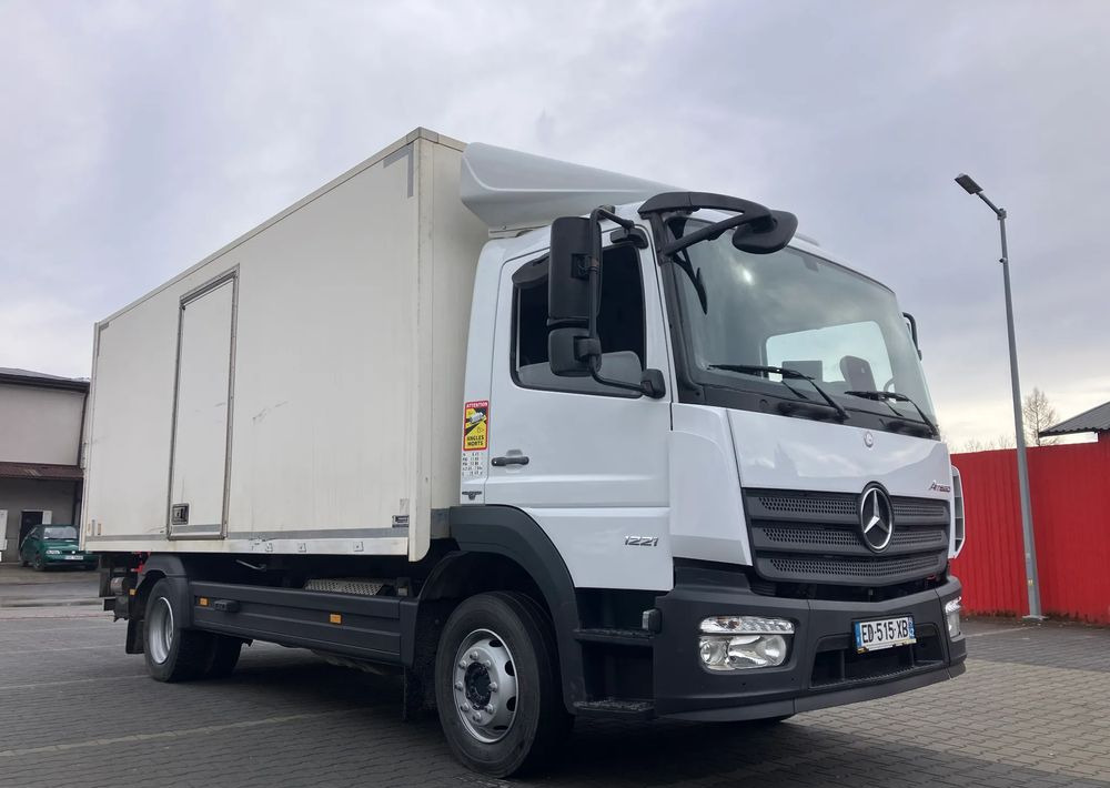 Mercedes-Benz ATEGO 1218 KURIERKA KONTENER 15 PALET - Box truck: picture 2 Mercedes-Benz ATEGO 1218 KURIERKA KONTENER 15 PALET - Box truck: picture 2