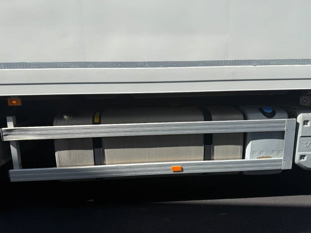 Volvo FH 540 6x2 - Box truck: picture 3 Volvo FH 540 6x2 - Box truck: picture 3