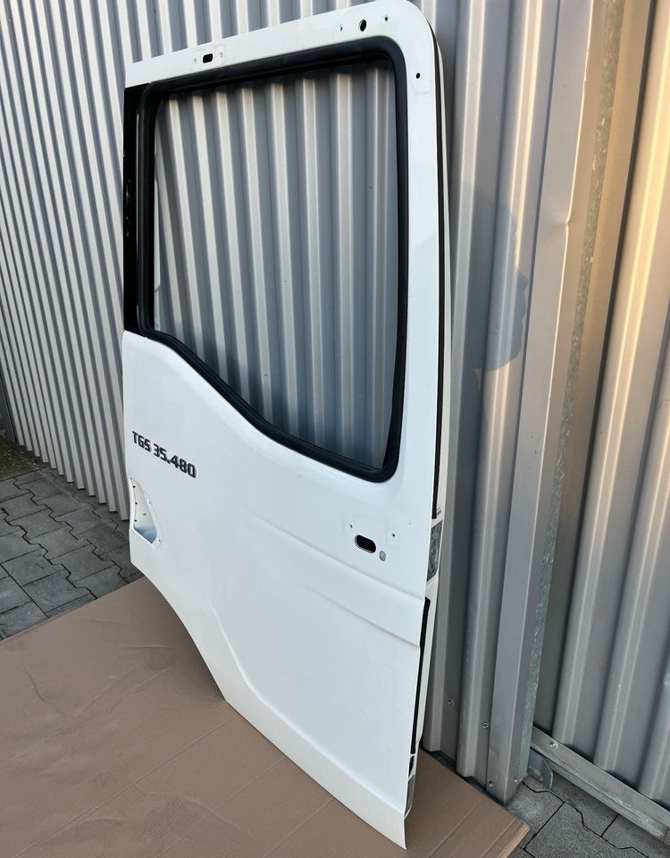 Drzwi prawe MAN TGS TG3 TGM TGL euro 6 drzwi pasażera nowy model - Body and exterior for Truck: picture 2 Drzwi prawe MAN TGS TG3 TGM TGL euro 6 drzwi pasażera nowy model - Body and exterior for Truck: picture 2