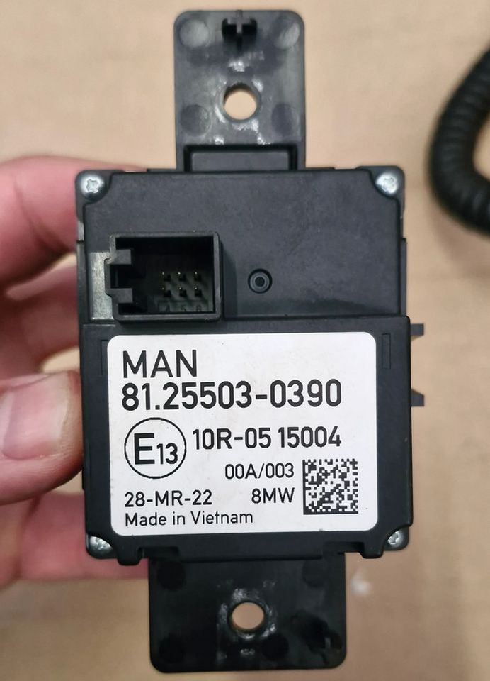 MAN TG3 TGX TGS HAMULEC RĘCZNY 81.25503-0390 - Fuel processing/ Fuel delivery: picture 2 MAN TG3 TGX TGS HAMULEC RĘCZNY 81.25503-0390 - Fuel processing/ Fuel delivery: picture 2