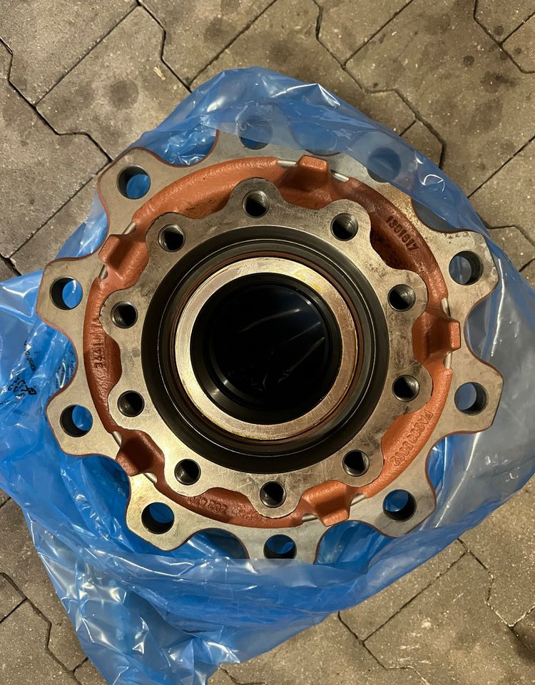 NOWA Piasta koła tylnego DAF XF CF oryginał - Hub for Truck: picture 4 NOWA Piasta koła tylnego DAF XF CF oryginał - Hub for Truck: picture 4