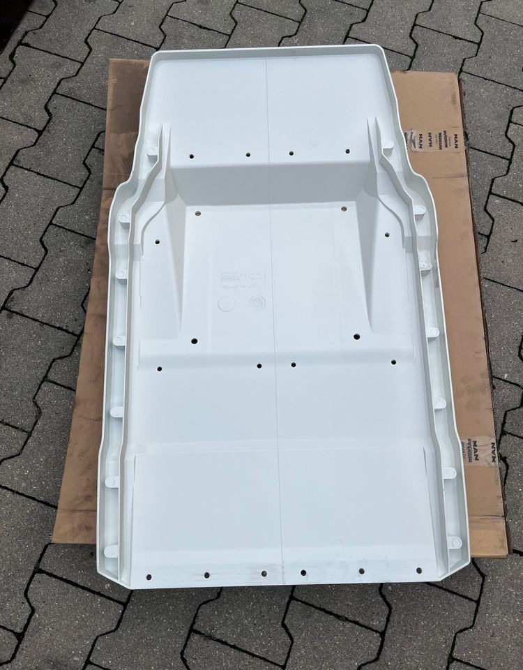 NOWY Błotnik MAN TGX euro 6 chlapacz biały - Body and exterior for Truck: picture 2 NOWY Błotnik MAN TGX euro 6 chlapacz biały - Body and exterior for Truck: picture 2