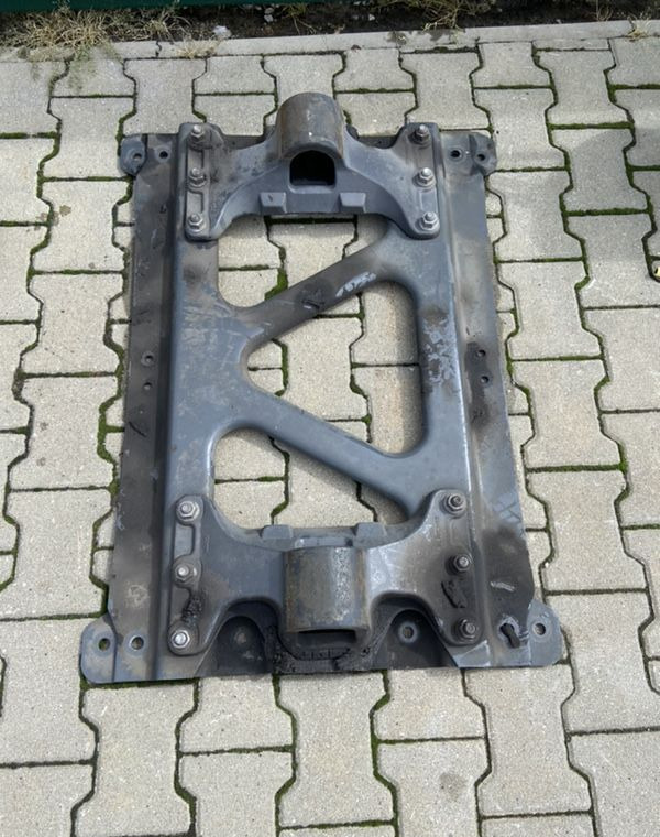 Płyta montażowa pod siodło DAF łapy Jost 150mm SK 0010056 - Fifth wheel coupling for Truck: picture 2 Płyta montażowa pod siodło DAF łapy Jost 150mm SK 0010056 - Fifth wheel coupling for Truck: picture 2