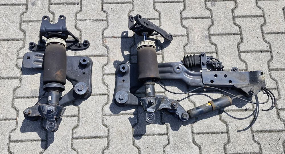 SCANIA P NGT ZAWIESZENIE KABINY TYŁ - Cab suspension for Truck: picture 1 SCANIA P NGT ZAWIESZENIE KABINY TYŁ - Cab suspension for Truck: picture 1