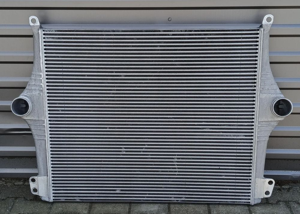 Scania S CHŁODNICA POWIETRZA INTERCOOLER 2433151 - Intercooler for Truck: picture 2 Scania S CHŁODNICA POWIETRZA INTERCOOLER 2433151 - Intercooler for Truck: picture 2