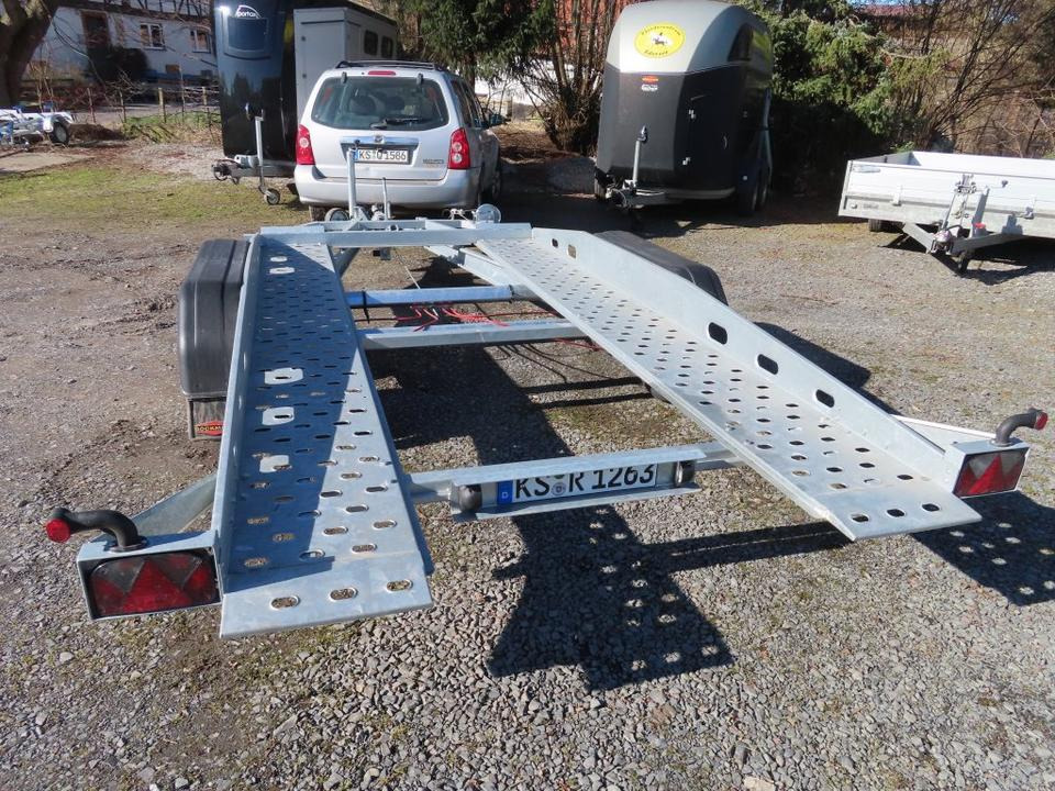 Böckmann, Autotransporter, 2,7 to. kippbar, 100 km, PKW Anhänger - Autotransporter trailer: picture 5 Böckmann, Autotransporter, 2,7 to. kippbar, 100 km, PKW Anhänger - Autotransporter trailer: picture 5