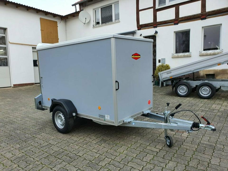 Böckmann PKW Anhänger, Koffer, 100 km/h, tiefergelegt - Car trailer: picture 1 Böckmann PKW Anhänger, Koffer, 100 km/h, tiefergelegt - Car trailer: picture 1