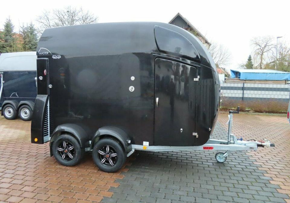 Böckmann, Pferdeanhänger, Master 25, WCF,Aluboden, SaKa, 100 km/h - Horse trailer: picture 3 Böckmann, Pferdeanhänger, Master 25, WCF,Aluboden, SaKa, 100 km/h - Horse trailer: picture 3