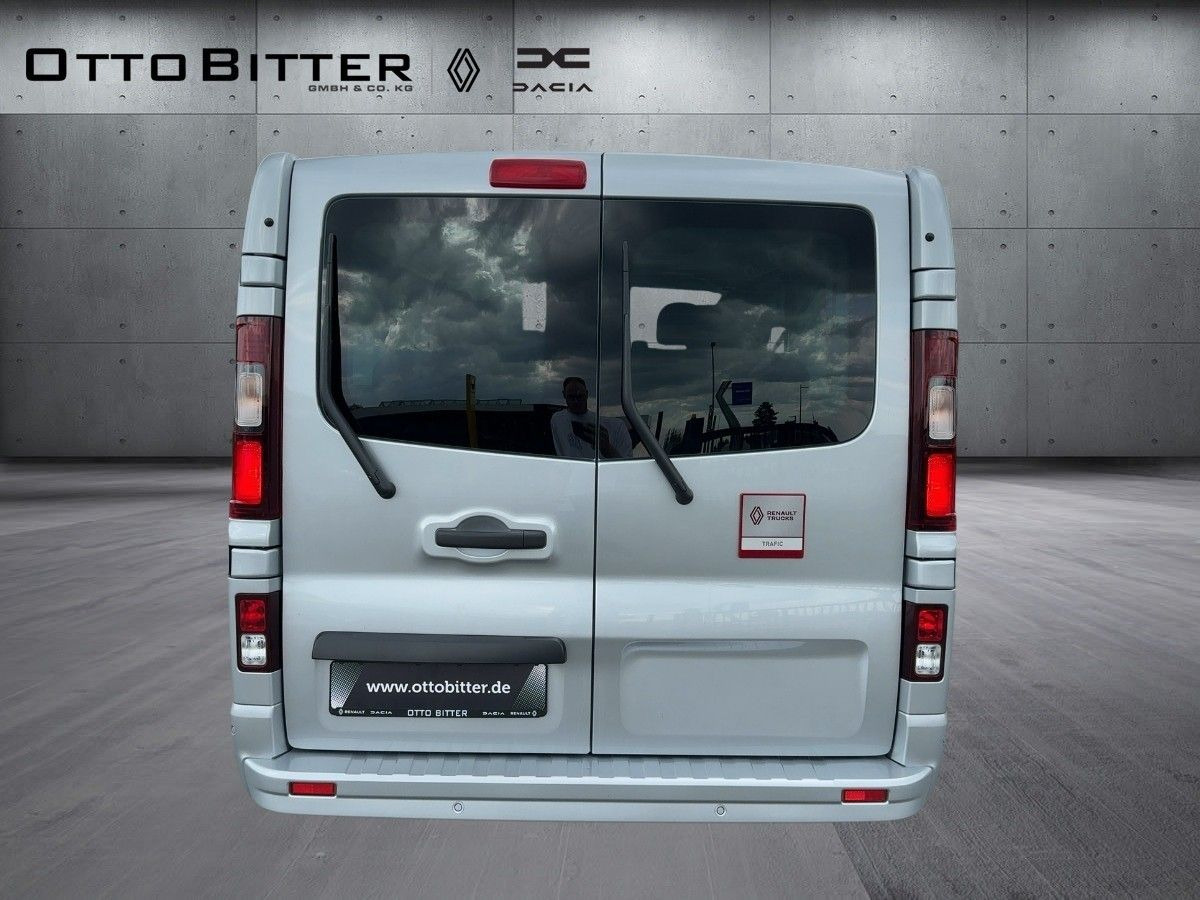 Renault Trafic Grand RED EDITION L2H1 dCi150 9-SITZE ALU - Passenger van: picture 3 Renault Trafic Grand RED EDITION L2H1 dCi150 9-SITZE ALU - Passenger van: picture 3