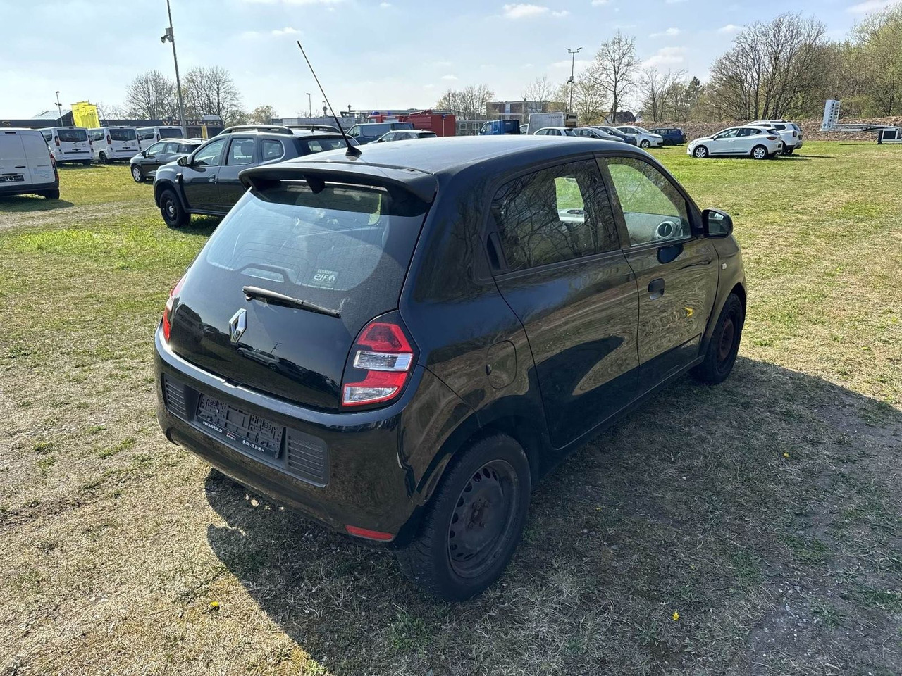 Renault Twingo Life SCe70 KLIMA - Car: picture 5 Renault Twingo Life SCe70 KLIMA - Car: picture 5