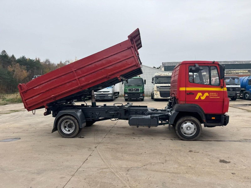 Mercedes-Benz SK 814 (FULL STEEL SUSPENSION / MANUAL GEARBOX / 3-SIDE TIPPER) - Tipper: picture 4 Mercedes-Benz SK 814 (FULL STEEL SUSPENSION / MANUAL GEARBOX / 3-SIDE TIPPER) - Tipper: picture 4