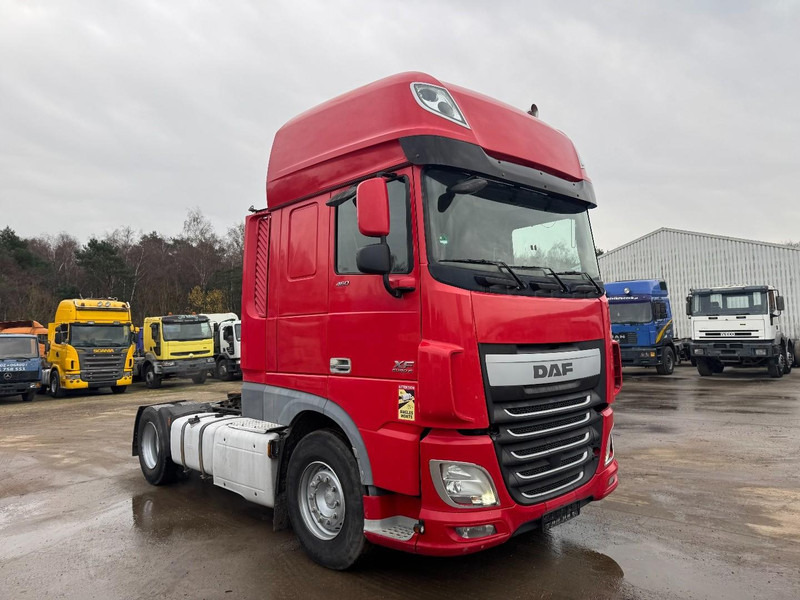 DAF XF 460 Super Space Cab (MANUAL GEARBOX / BOITE MANUELLE / 848.000 km !!!) - Tractor unit: picture 3 DAF XF 460 Super Space Cab (MANUAL GEARBOX / BOITE MANUELLE / 848.000 km !!!) - Tractor unit: picture 3
