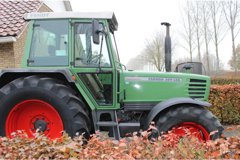Fendt FARMER 309 LSA Farmer 309 LSA elektrische omkeer - Farm tractor: picture 2 Fendt FARMER 309 LSA Farmer 309 LSA elektrische omkeer - Farm tractor: picture 2