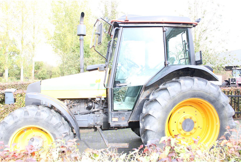Farm tractor Valtra 900: picture 7 Farm tractor Valtra 900: picture 7