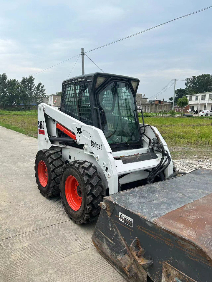 BOBCAT S160 - Skid steer loader: picture 1 BOBCAT S160 - Skid steer loader: picture 1