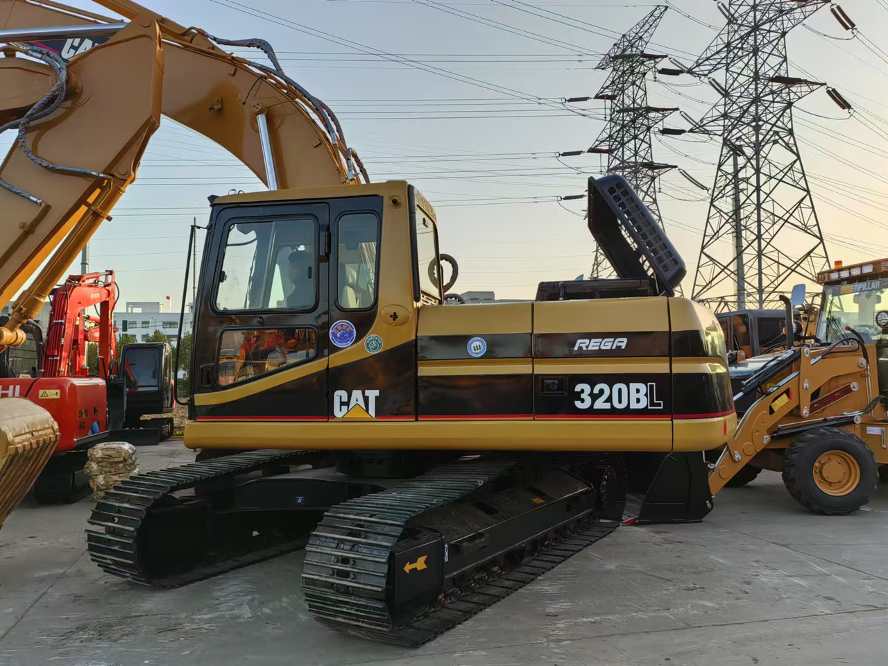 CATERPILLAR 320b - Crawler excavator: picture 5 CATERPILLAR 320b - Crawler excavator: picture 5