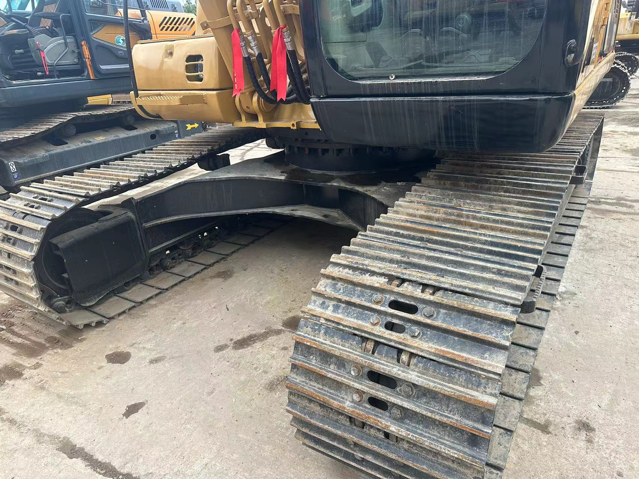 CATERPILLAR 320c - Crawler excavator: picture 3 CATERPILLAR 320c - Crawler excavator: picture 3