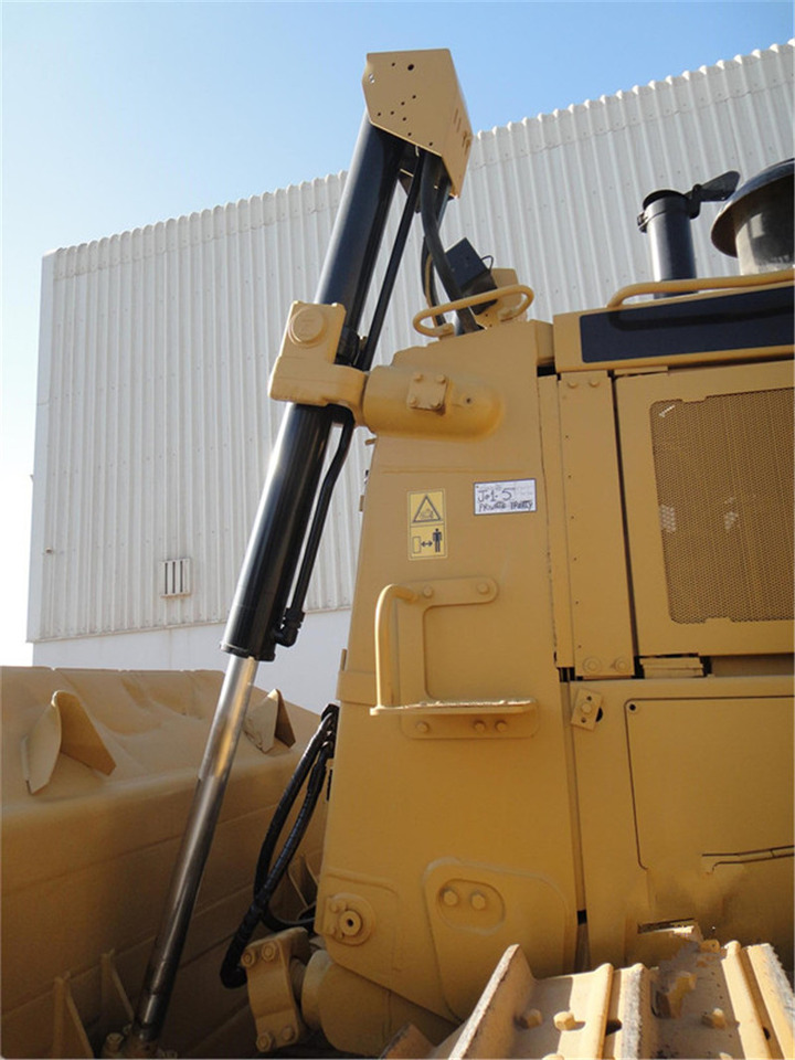 Bulldozer CATERPILLAR D8R [ Copy ]: picture 14