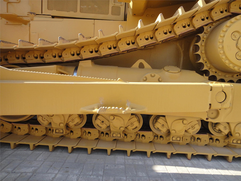 Bulldozer CATERPILLAR D8R [ Copy ]: picture 11