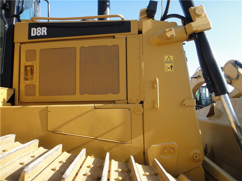 Bulldozer CATERPILLAR D8R [ Copy ]: picture 16