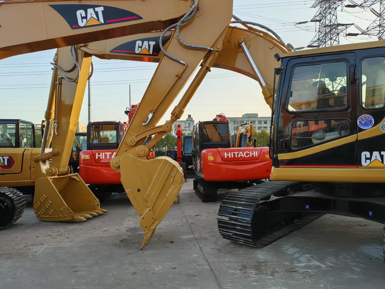 CATERPILLAR used 320b excavator - Crawler excavator: picture 1 CATERPILLAR used 320b excavator - Crawler excavator: picture 1