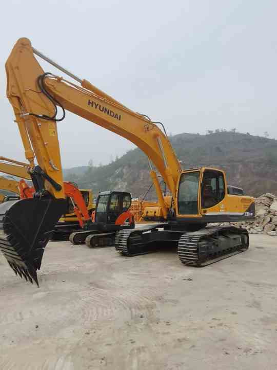 Heavy Construction Equipment Crawler Excavator HYUNDAI R330 Used Machine for Sale - Excavator: picture 3 Heavy Construction Equipment Crawler Excavator HYUNDAI R330 Used Machine for Sale - Excavator: picture 3